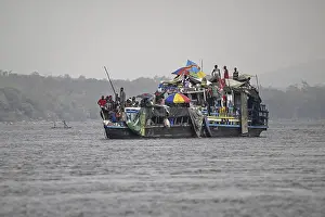 Democratic Republic Of Congo Waterways Drucke: Overloaded ferry on the Congo River