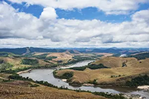 Gabon National Park Drucke: Overlook over the Ogoolle River