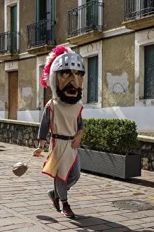 Traditional Spanish Costumes Drucke: Oversized figures, Parade of the Giants