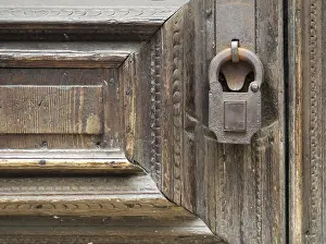 Secure Wooden Doors Drucke: Padlock