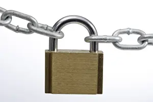 Prohibition Sign Image Drucke: Padlock with a chain