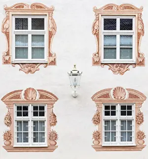 Historic Building Exterior Drucke: Painted facade with four windows and lantern Painted faade with four windows and lantern