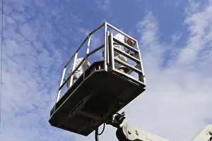 Construction Equipment Operator Drucke: Painter on a working platform