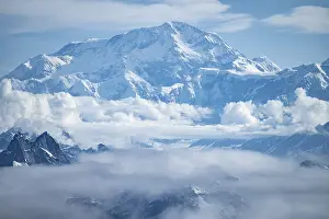 Cloudy Mountain Range View Drucke: Panorama, clouds over high mountains