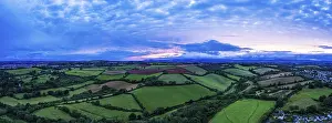 Sunset Over Rolling Hills Drucke: Panorama of Sunset over Torquay Fields