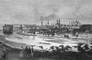 Monochromatic Cityscape Drucke: Panorama view of Munich with river Isar