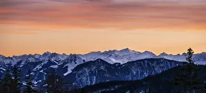 Bavarian Alps Sunset Drucke: Panoramic view of the Alps at sunset