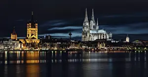 Cologne Cathedral Panorama Drucke: Panoramic view of Cologne Cathedral at night