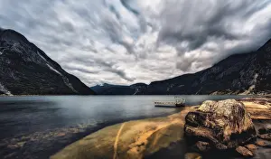 Deserted Mountain Peak Norway Drucke: Panoramic view of the Eidfjord in Norwegian