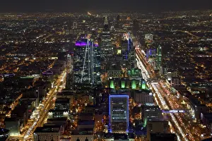 High Rise Buildings At Night Drucke: Panoramic view from the Sky Bridge at night