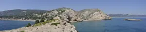 Uninhabited Greek Island Scenery Drucke: Panoramic view from the tip of the Cape back to the Bay