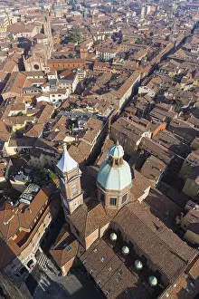 Drucke von Panoramablick vom Torre degli Asinelli, über das alte Zentrum von Bologna Bologna Drucke: Panoramablick von der Torre degli Asinelli.