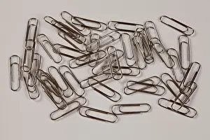 Office Supply Still Life Drucke: Paper clips