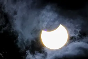 Lower Austria Nature Drucke: Partial Solar Eclipse 2022, Lower Austria, Austria