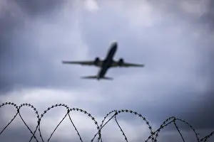 Deserted Airport Scene Drucke: Passenger plane after take-off