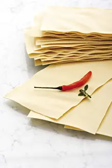 Raw Pasta Drucke: Pasta sheets, raw