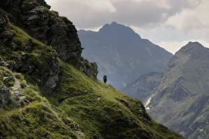 Hiking In Austria Drucke: Path beneath Mt. Seerieszinken