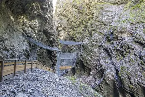 Liechtensteinklamm Gorge Drucke: Path construction in the Liechtensteinklamm gorge with protective nets against rockfall