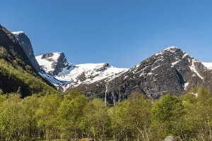 Northern Europe Waterfalls Drucke: The path from the Olden Lake to the Briksdal Glacier
