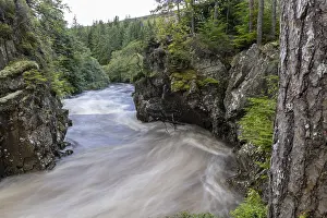 Bilder Datiert 26. August 2024: Pattack-Wasserfall und Strömungen, Wasserfall am Pattack River