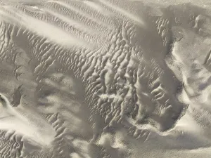 Skeleton Coast National Park Drucke: Patterns in the sand of the Namib Desert