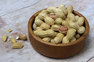 Healthy Legume Food Drucke: Peanuts in shell, Germany
