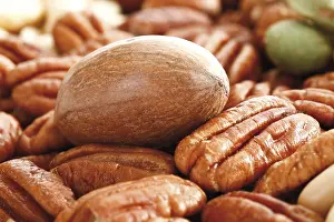 Full Frame Food Drucke: Pecans and mixed nuts, full format