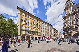 Cumulus Clouds Blue Sky Drucke: Pedestrian zone, general architecture