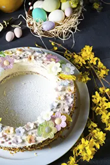 German Bakery Products Drucke: Perfect cake wreath for the Easter table