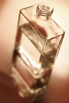 Personal Hygiene Cosmetics Drucke: Perfume Bottle