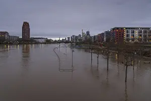 Long Exposure Water Scene Drucke: After persistent rainfall