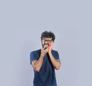 Healthcare System Issues Drucke: Person with pulpitis or toothache problem