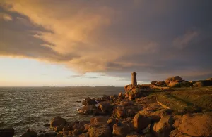 Pink Granite Coast Landscape Photo Drucke: Phare de Ploumanac'h Lighthouse