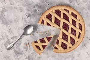 Pastry Food Photography Drucke: Whole pie called Linzer Torte