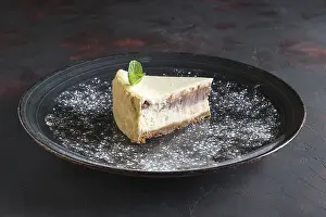 Close Up Cheesecake Drucke: Piece of cheesecake