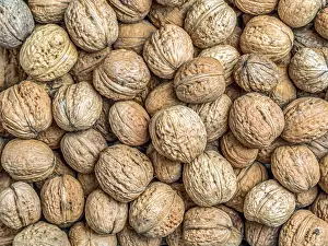 Deserted Nut Scene Drucke: Pile of walnuts in shell shot from above