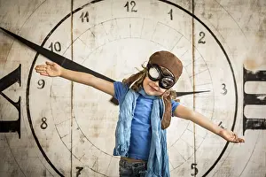 Young Animal Playtime Drucke: Pilot kid playing