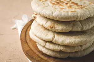 Pita Bread Drucke: Pita bread, stack, on the table, no people