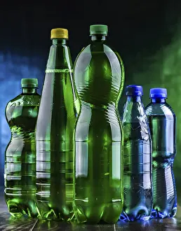 Waste Separation And Sorting Drucke: Plastic bottles of assorted carbonated soft drinks