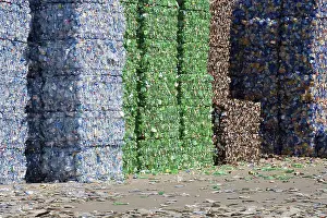 Colorful Plastic Bottles Drucke: Plastic bottles, sorted by colour