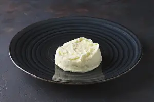 Gourmet Mashed Potato Dish Drucke: Plate with mashed potato