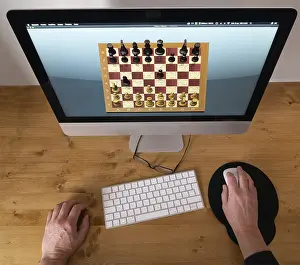 Urban Architecture Style Drucke: Playing chess on the computer during the coronavirus quarantine