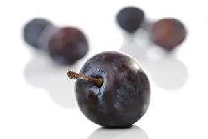 Food Still Life Studio Shots Drucke: Plums