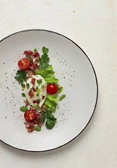 British Cuisine Drucke: Poached egg, with bacon and vegetables