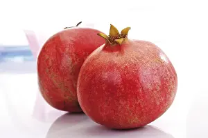 Fresh Pomegranates Drucke: Pomegranates