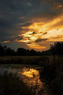 Empty Waterfront Scenery Drucke: Pond in the sunrise, Ternitz, Lower Austria