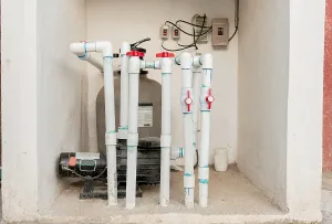 Pool Water Purification Drucke: Pool pump with sand filter installed
