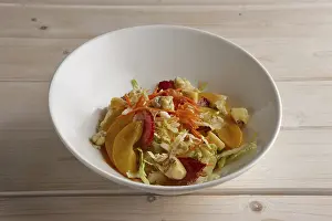 Bacon Salad Drucke: Portion of salad with bacon, cabbage