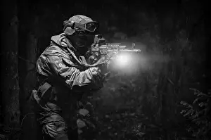 Special Forces Soldier Drucke: Portrait of a commando in the forest