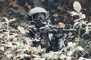 Symbolic Protection Image Drucke: Portrait of a commando in the forest